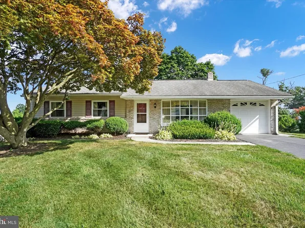 320 Ruth Dr, York, PA 17403