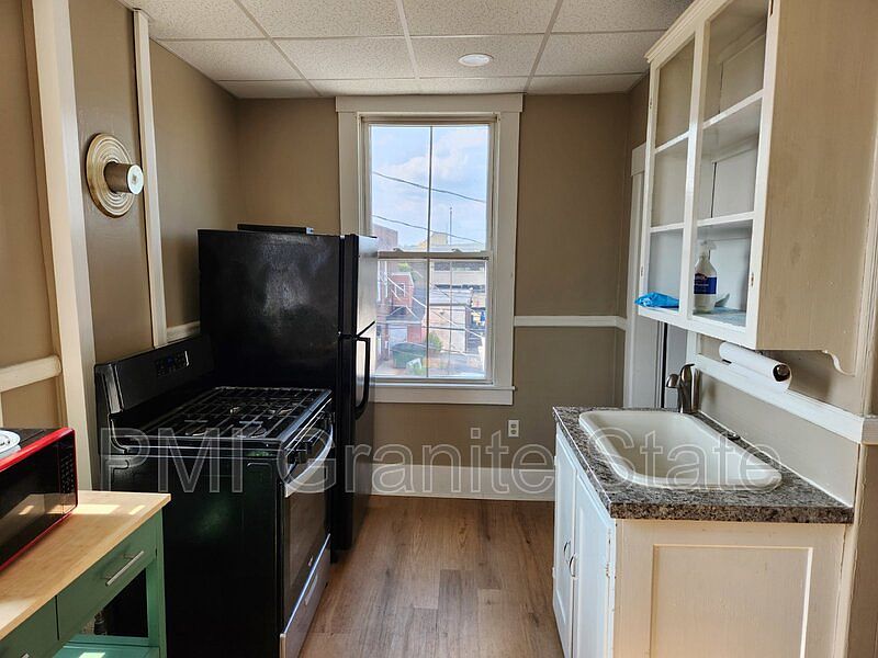 2nd image of 103 W Pearl St APT 4