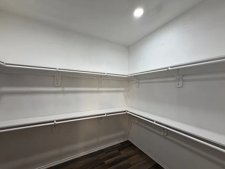 5509 Candace St — Photo 23