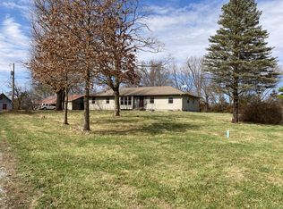 14101 W Rocheport Gravel Rd, Rocheport, MO 65279