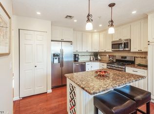 16 McChesney Ct, West Orange, NJ 07052