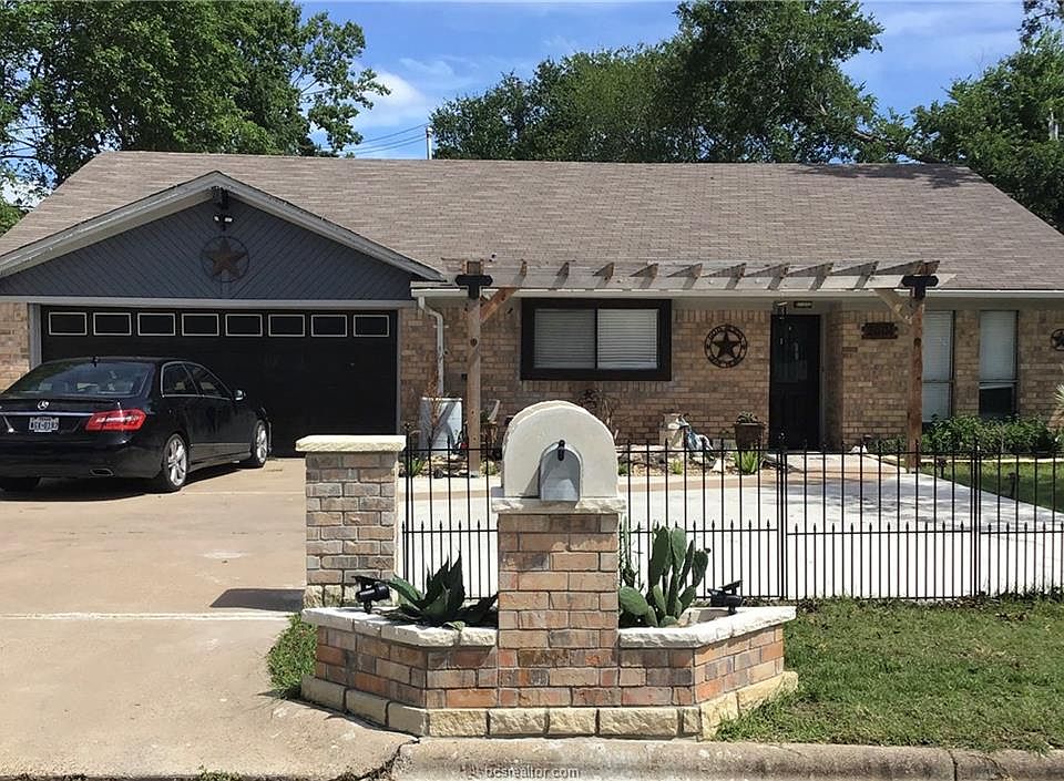 1st image of 2501 Rustling Oaks Dr
