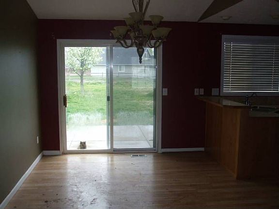 Interior/Kitchen