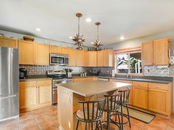 5th image of 15303 88th St E