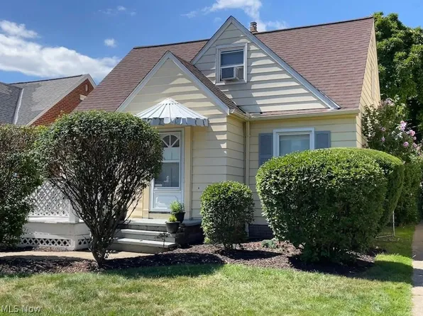 17516 Schenely Ave, Cleveland, OH 44119