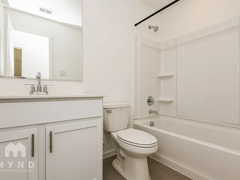 2700 Mistwood Dr — Photo 20