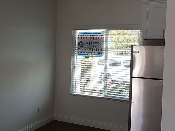 3rd image of 4735 Bancroft St APT 01