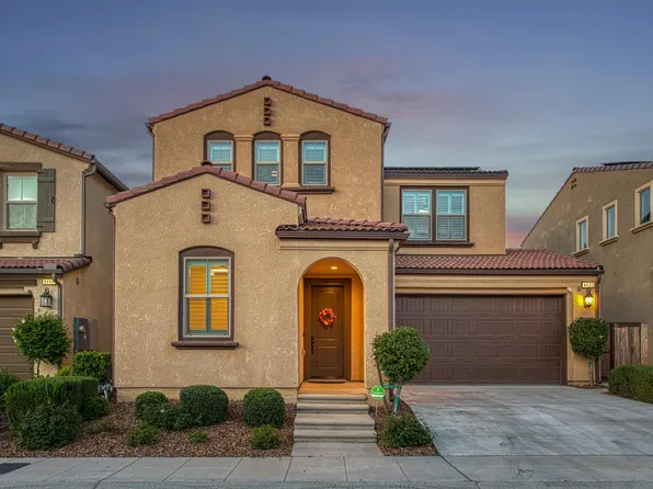 4435 Horizon Dr, Madera, CA 93636