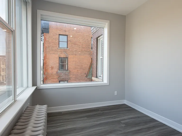 404 Elgin St — Photo 24