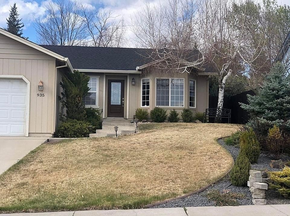 935 Cameron Way, Susanville, CA 96130 Zillow
