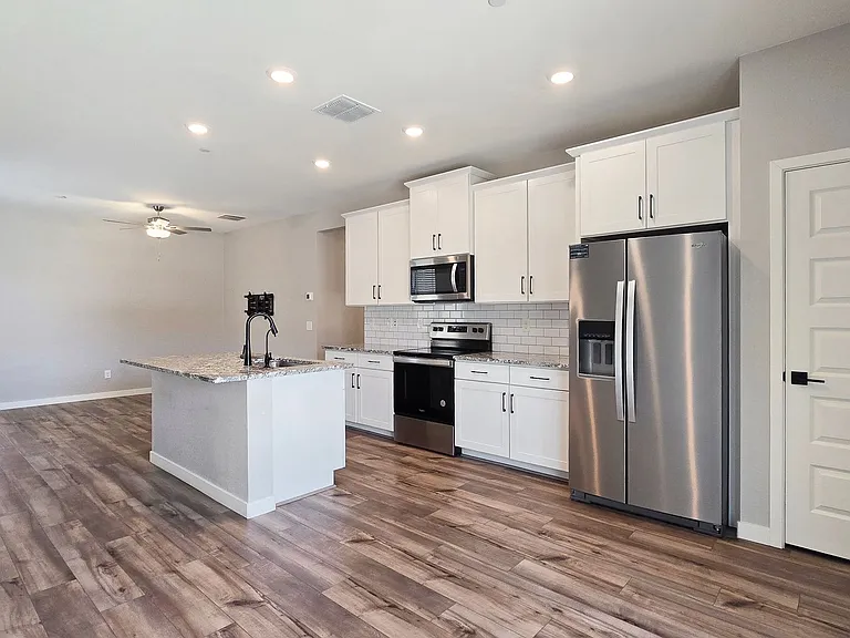 11485 W Camden Dr — Photo 6
