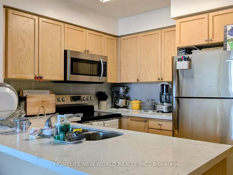 18 Parkview Ave #2515 — Photo 8