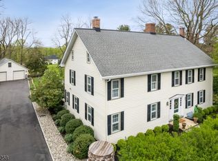 98 Sand Hill Rd, Flemington, NJ 08822