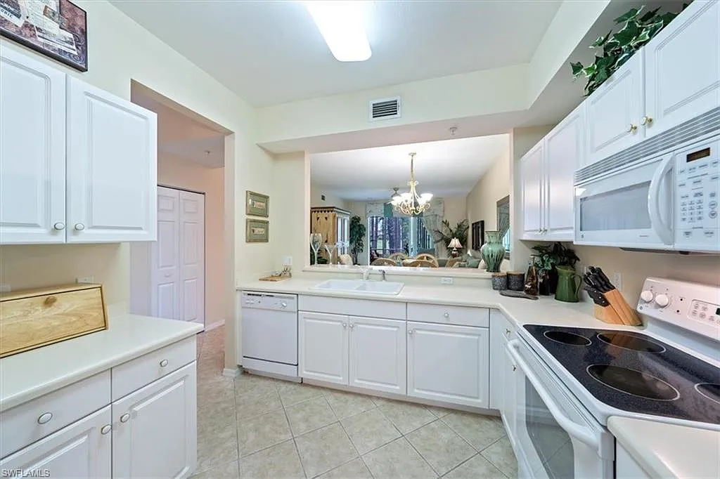 3 bed, 1650 sqft, $2,300 — Photo 4