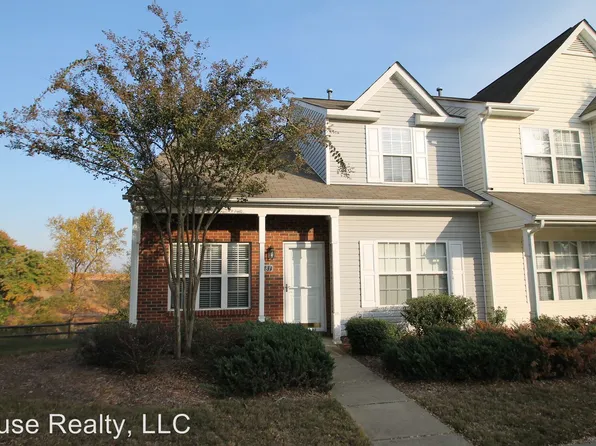 681 Rock Lake Gln, Fort Mill, SC 29715
