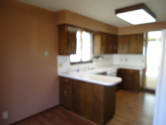 4th image of 2205 N 129th St