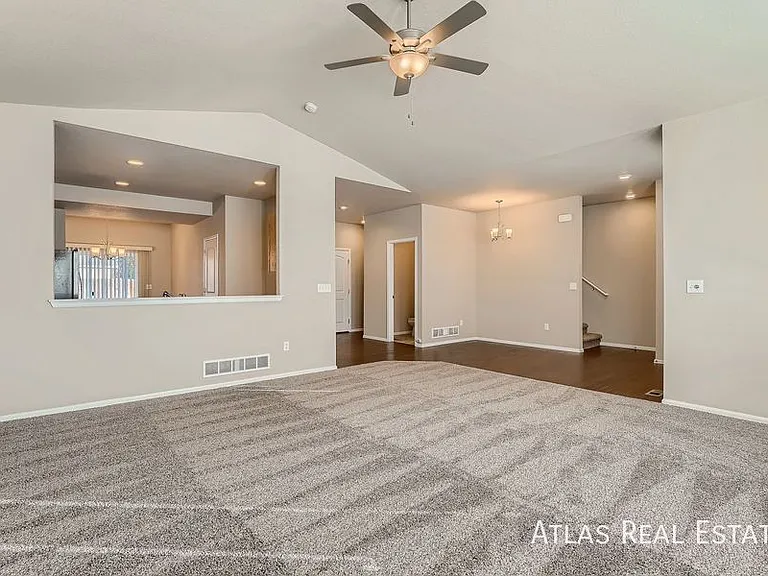 710 Finch Dr — Photo 5