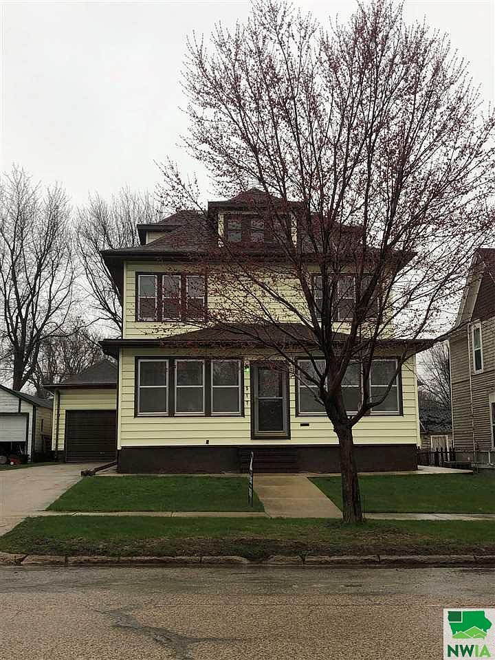 517 9th St, Sheldon, IA 51201 Zillow