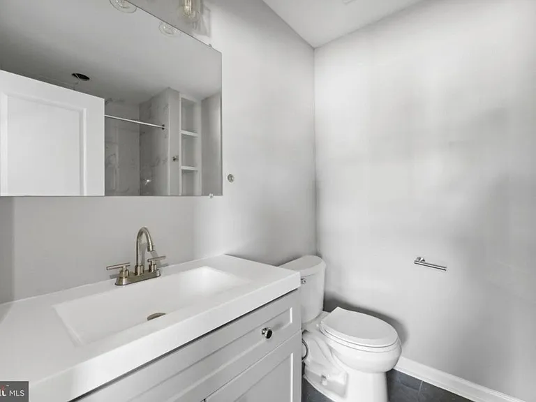 624 20th St NE #A — Photo 9