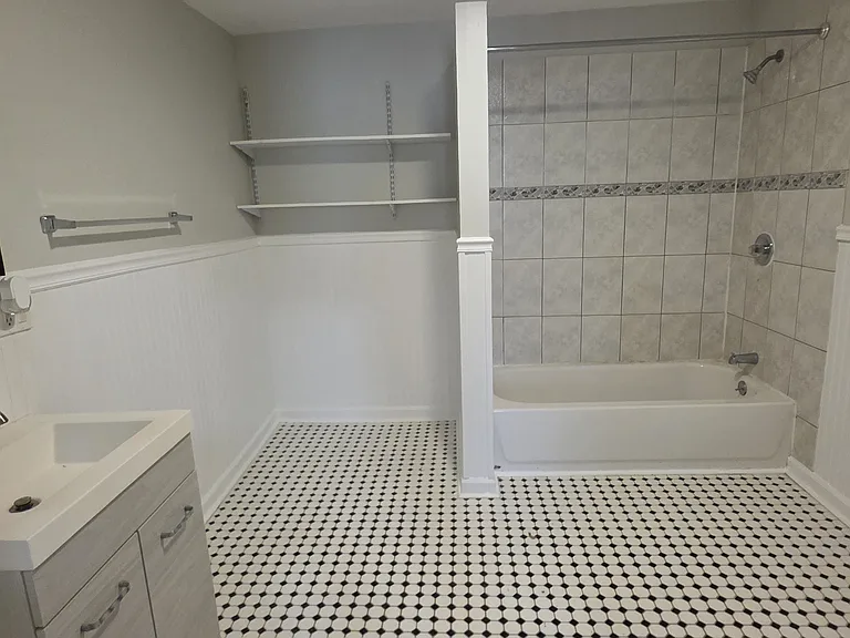 84 Sanford Ave #1 — Photo 23