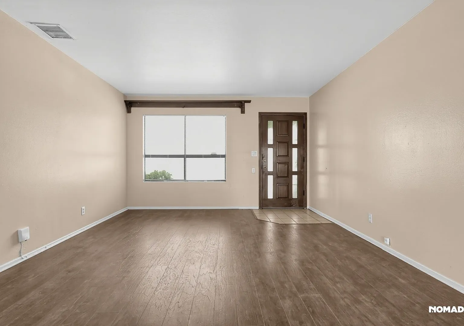 Charming 3BR House in Palmdale — Photo 3