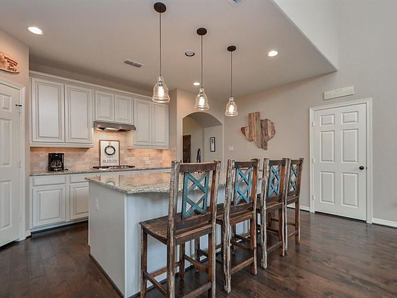 3rd image of 3511 Big Hickory Ct