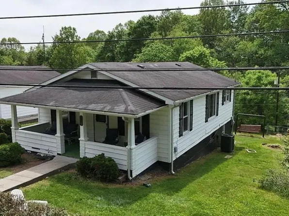 7435 Gatewood Rd, Fayetteville, WV 25840