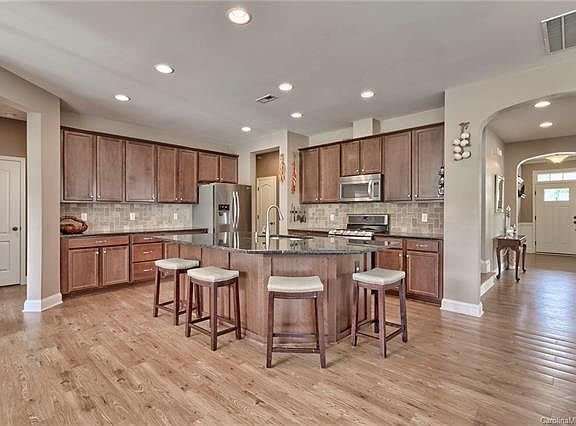 3rd image of 8112 Bramfield Dr