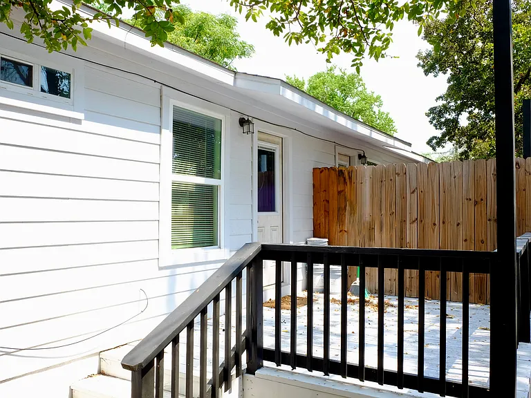 1401 Marcus Pl #B — Photo 33