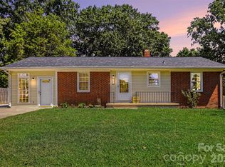 105 Marine Dr, Pineville, NC 28134