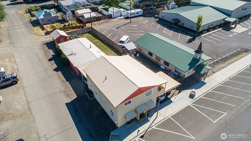 3rd image of 220 N Main Street
