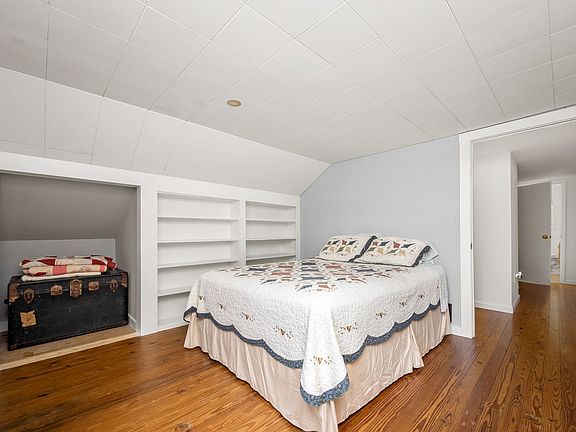 41st image of this home