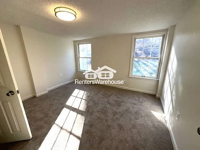 8521 Main St — Photo 12