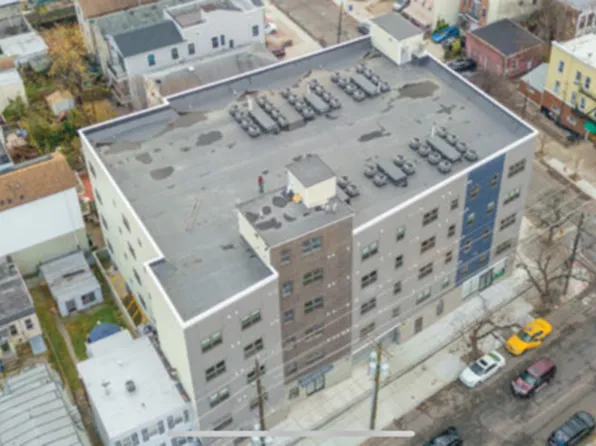 311 Sip Avenue image 6 of 61