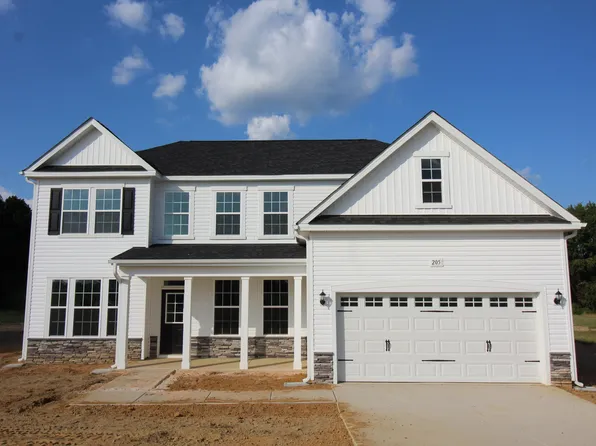 205 Margot Manor Dr, Benson, NC 27504