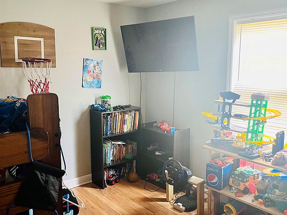 5th image of 171 Bluebird Ln