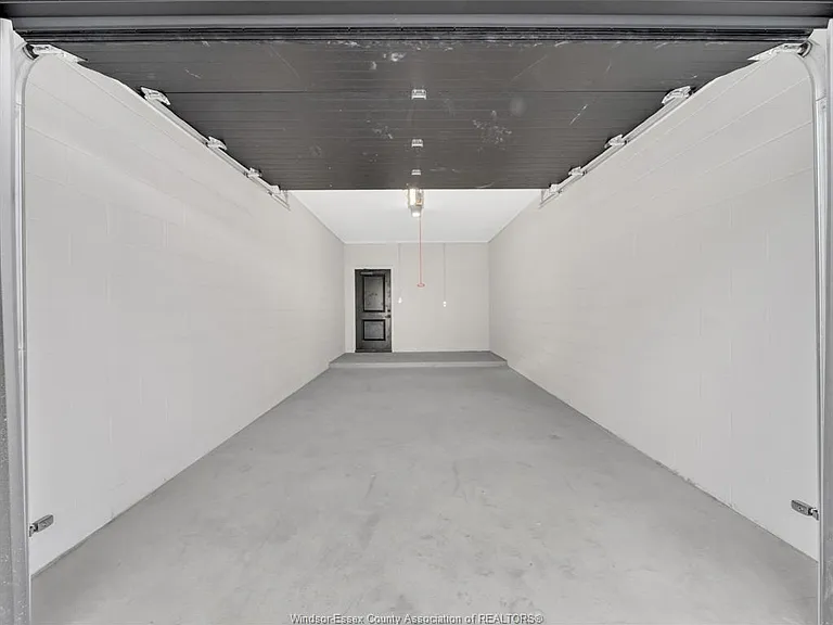 3817 Howard Ave #411 — Photo 36