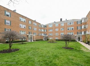 520 Michigan Ave APT 2E, Evanston, IL