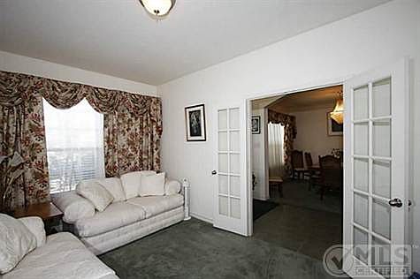 4th image of 2104 Woodhaven Dr