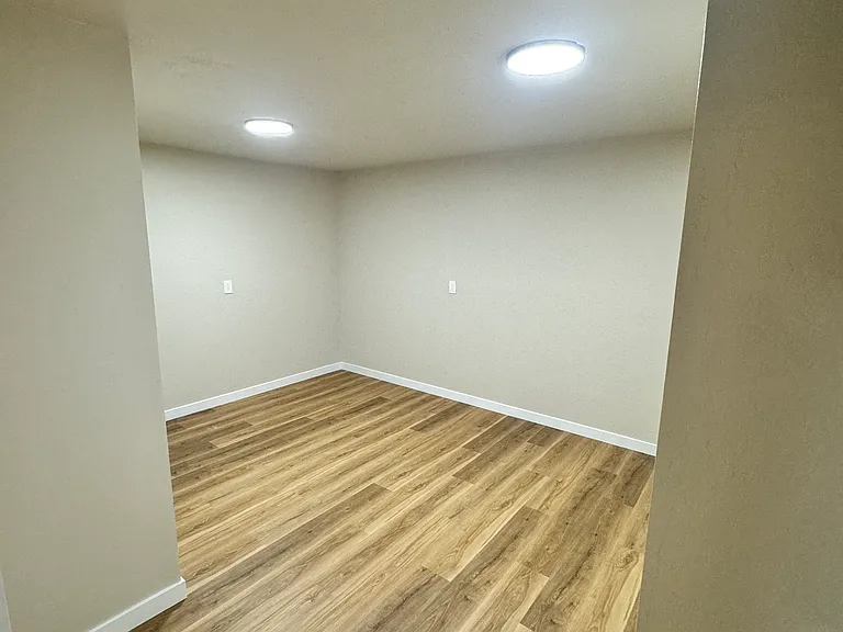 192 Beacon Hill Dr #B — Photo 17