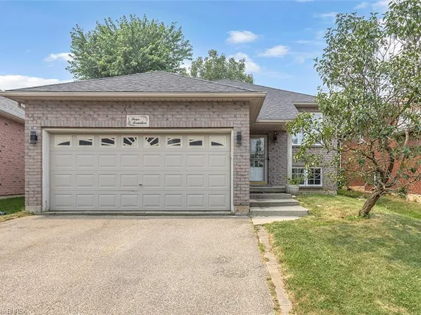 4 Dowden Ave, Brantford, ON N3T 6N5