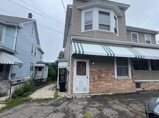 15 W High St, Coaldale, PA 18218