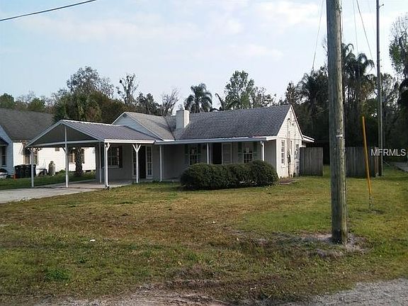 3rd image of 1031 Meadow Ln