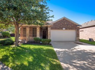 1217 Nora Ln, Denton, TX 76210
