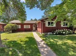 2922 Madison Pl, Saint Cloud, MN 56303