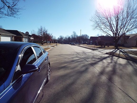 4th image of 3505 W Beech Dr