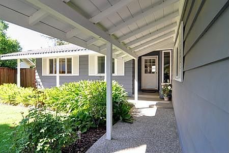 1st image of 767 Holbrook Pl