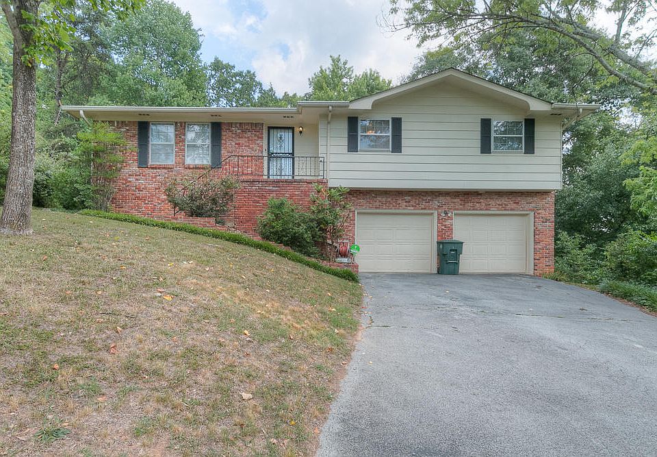 1st image of 5815 Northwoods Dr