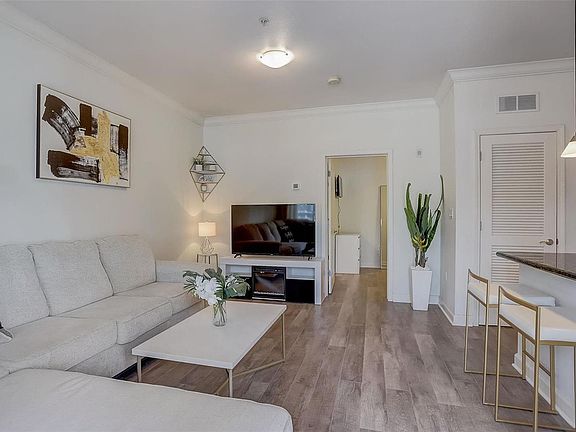 4th image of 2680 McKnight Crossing Ct