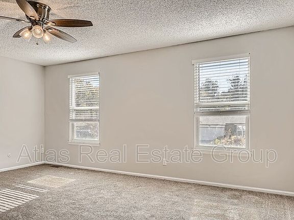 4th image of 2858 Maverick Dr